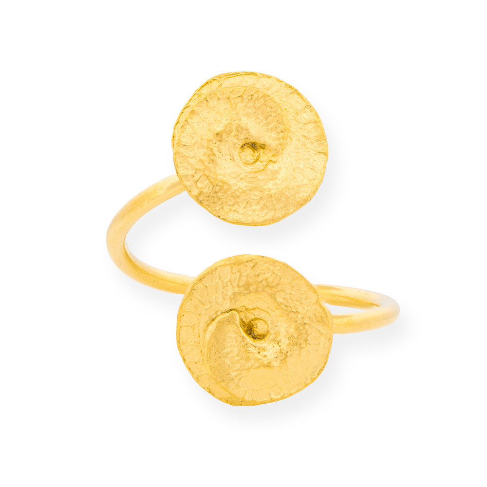 Anello placcato oro fatto a mano con piccoli fiori