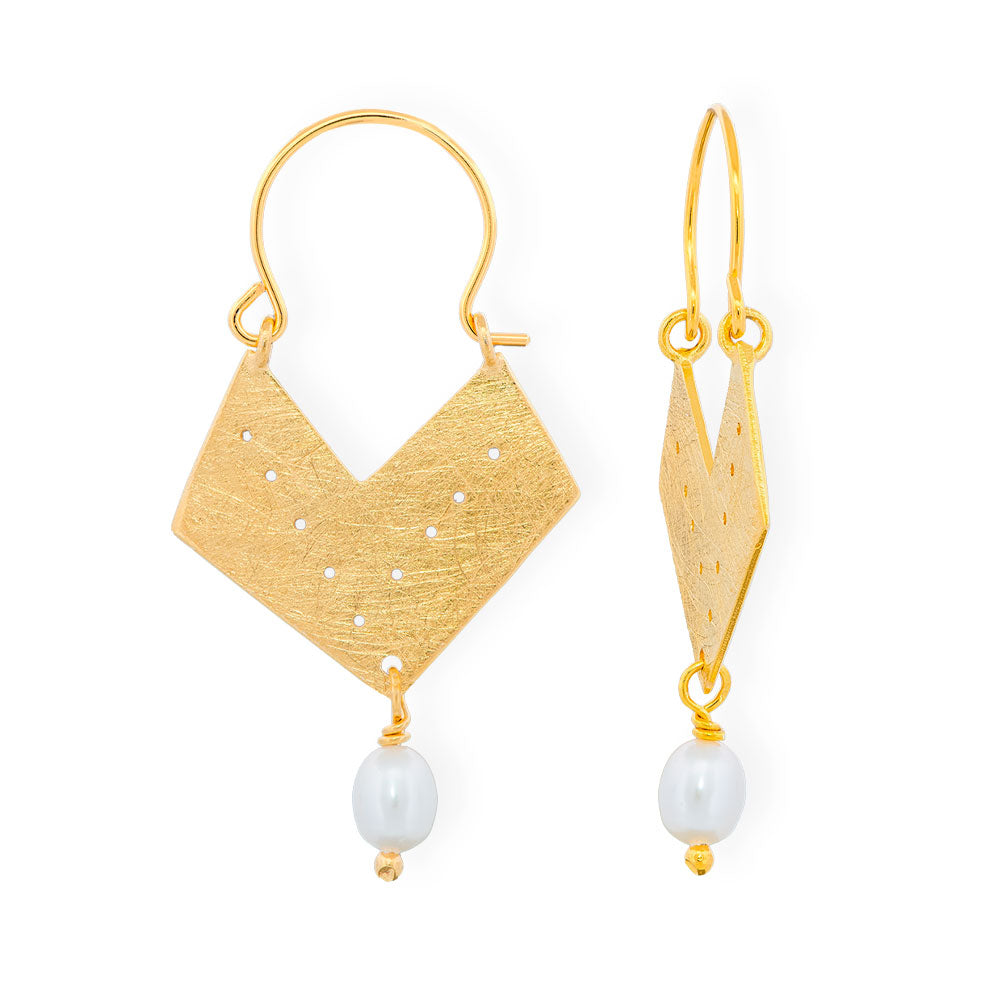 Orecchini pendenti in argento placcato oro fatti a mano con perle