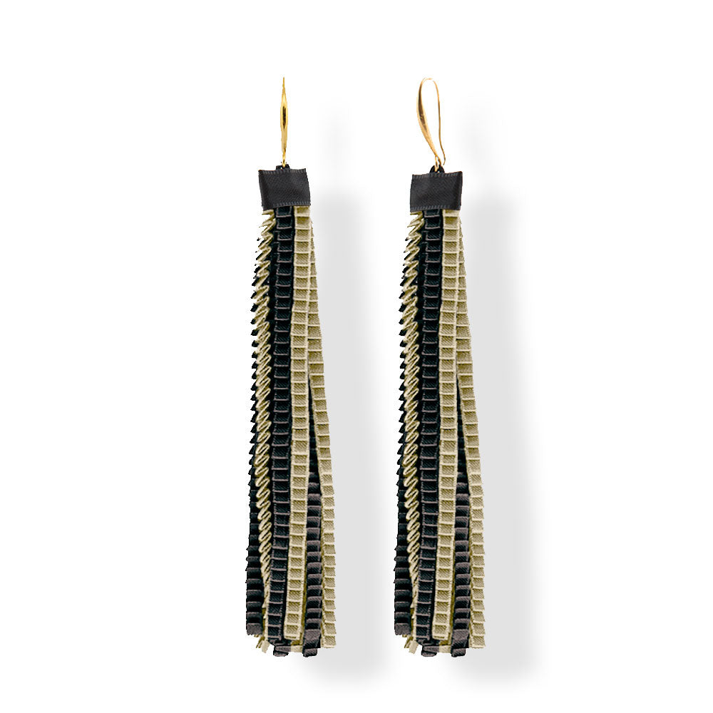 Satin Pleated Earrings Essilp Gold Black e-323 - Anthos Crafts