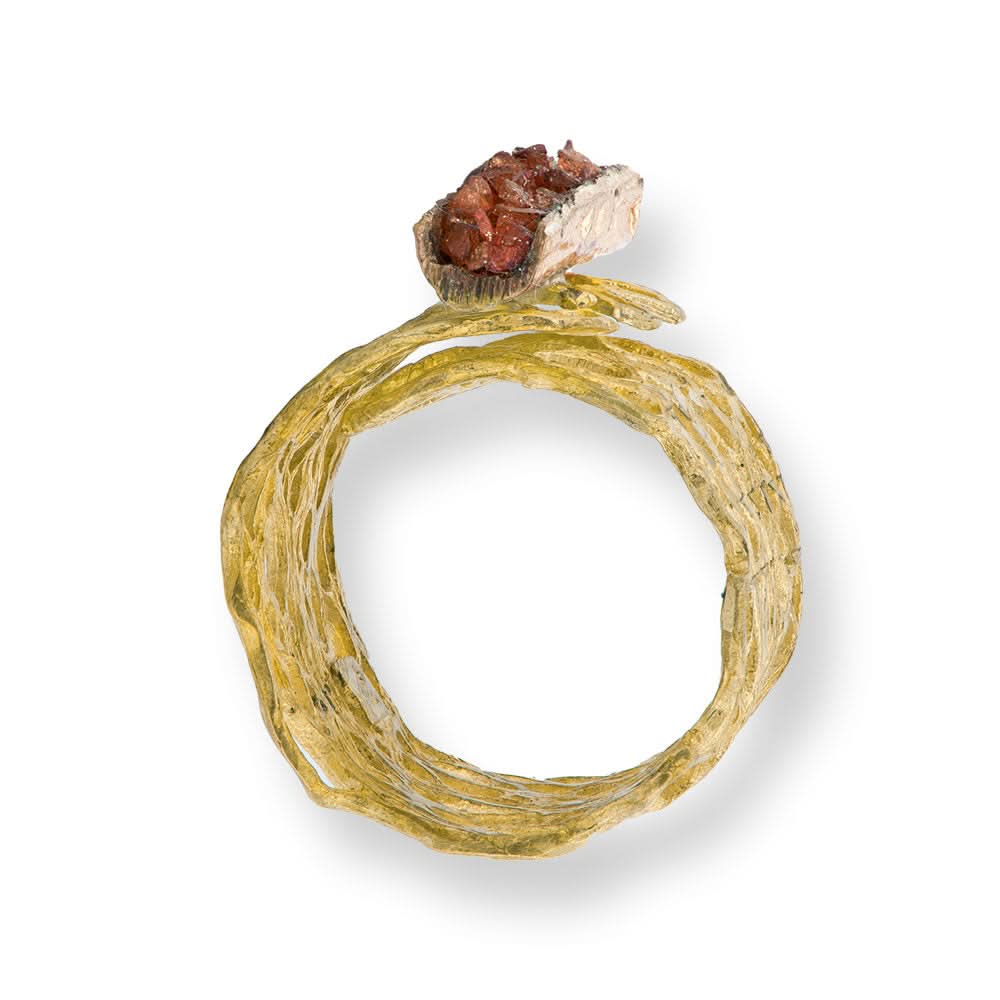 Handmade Diamond Curved Gold Plated Ring With Carnelian Crystals - Anthos Crafts