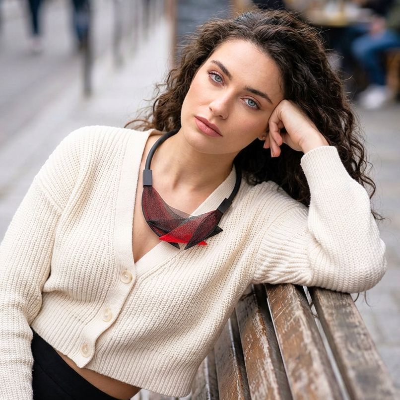 Net Rubber Short Necklace Red "See The Invisible " - Anthos Crafts