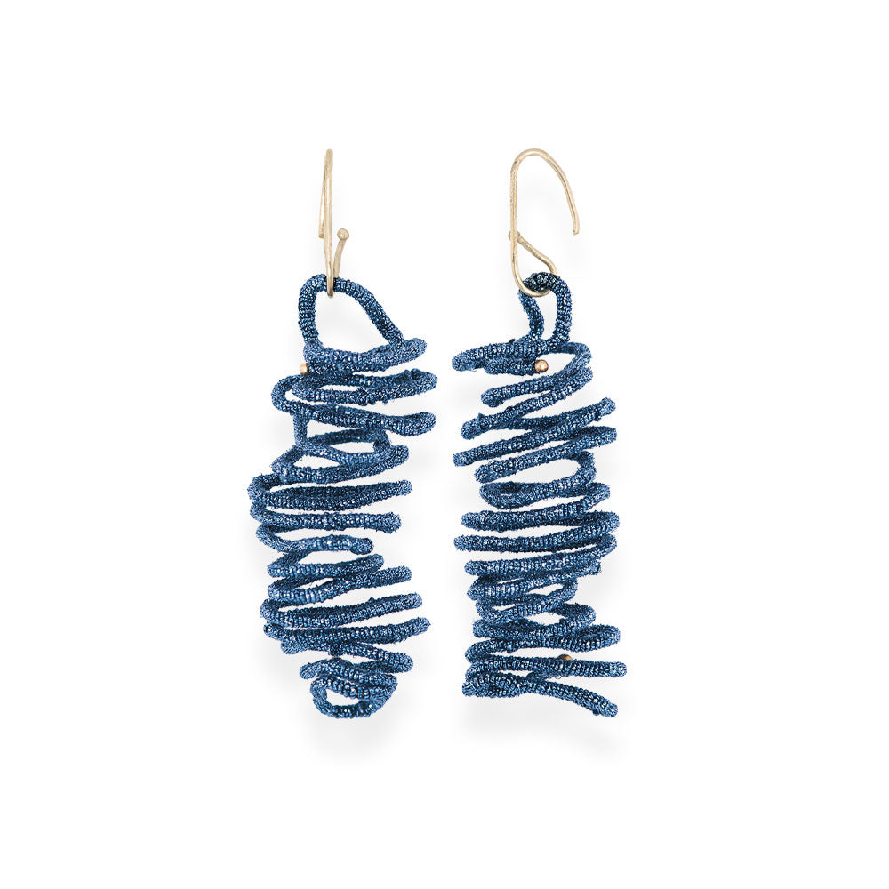 Orecchini artigianali a mano in filo metallico blu