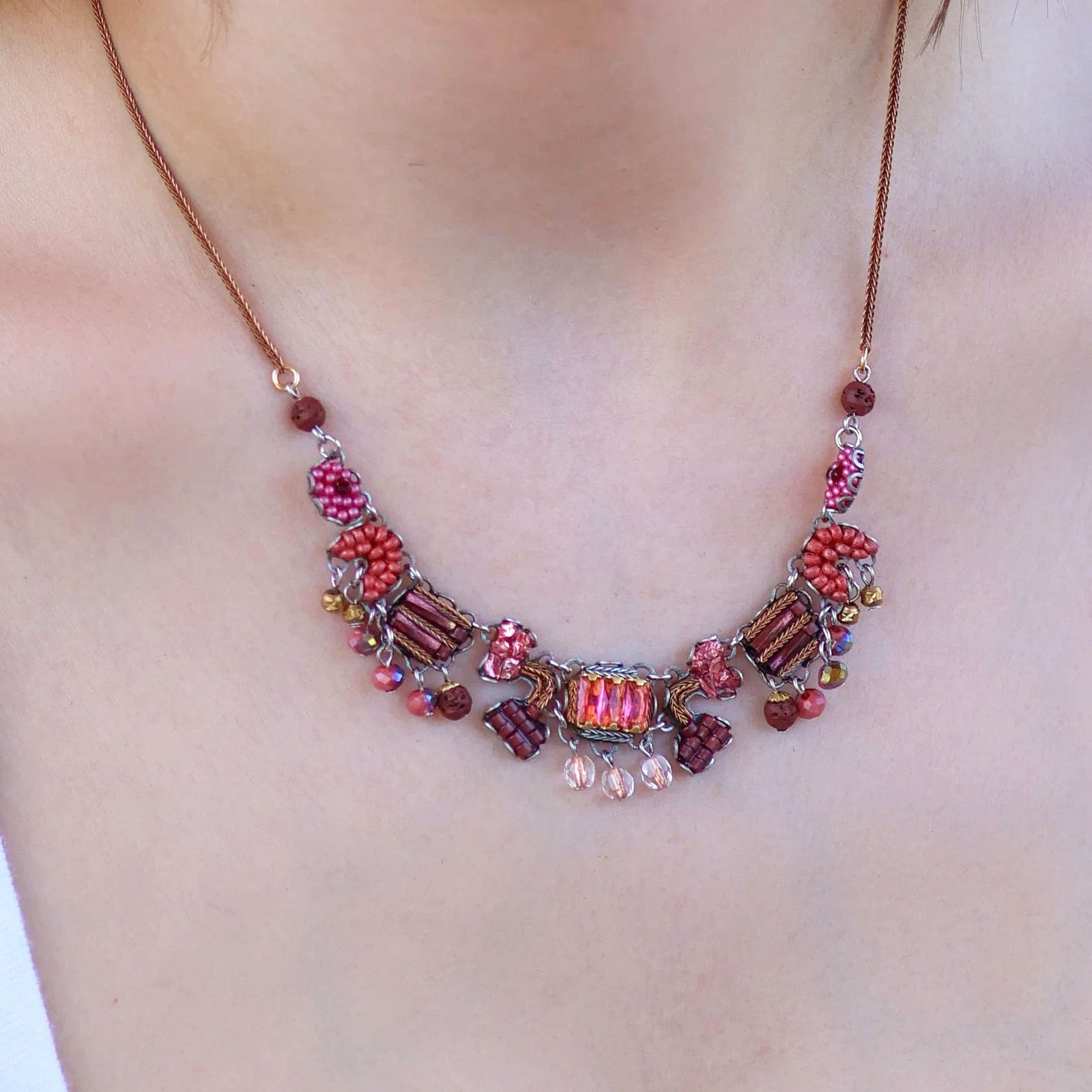 Χειροποίητο Κολιέ Scarlet Bloom Set, Delicate, Sakina