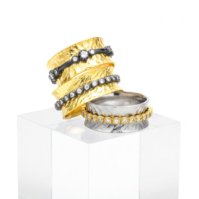 Handmade Gold & Black Plated Silver Hammered Ring With Zircons - Anthos Crafts