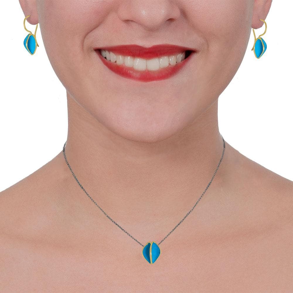 Short Black Silver Chain Necklace With Gold Plated Turquoise Pendant - Anthos Crafts